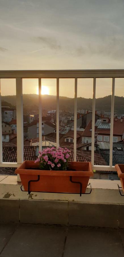 Ferienwohnung Duplex Luminoso Con Vistas En El Centro De Ourense Exterior foto